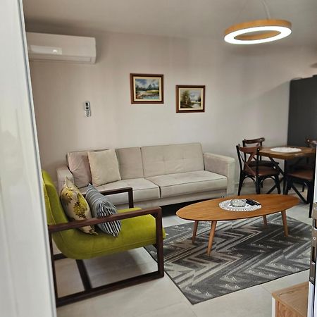 Alex'S Apartment Durres Exterior photo