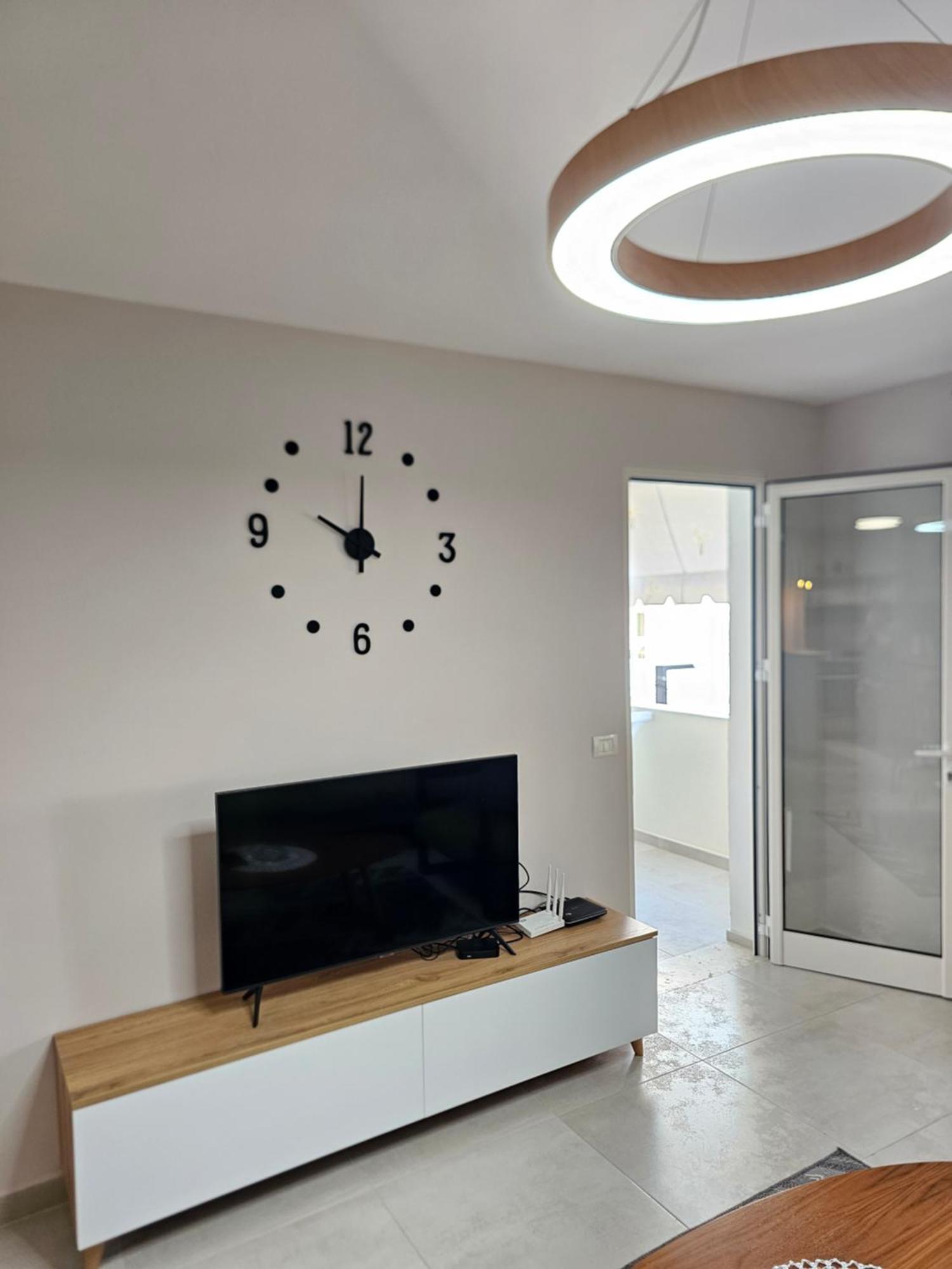 Alex'S Apartment Durres Exterior photo